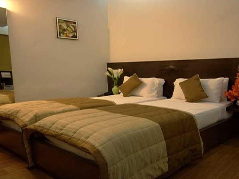 Treebo Trend Edge St Marks Road Bangalore Extérieur photo