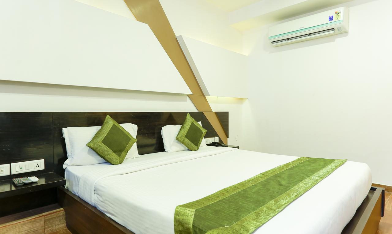 Treebo Trend Edge St Marks Road Bangalore Extérieur photo