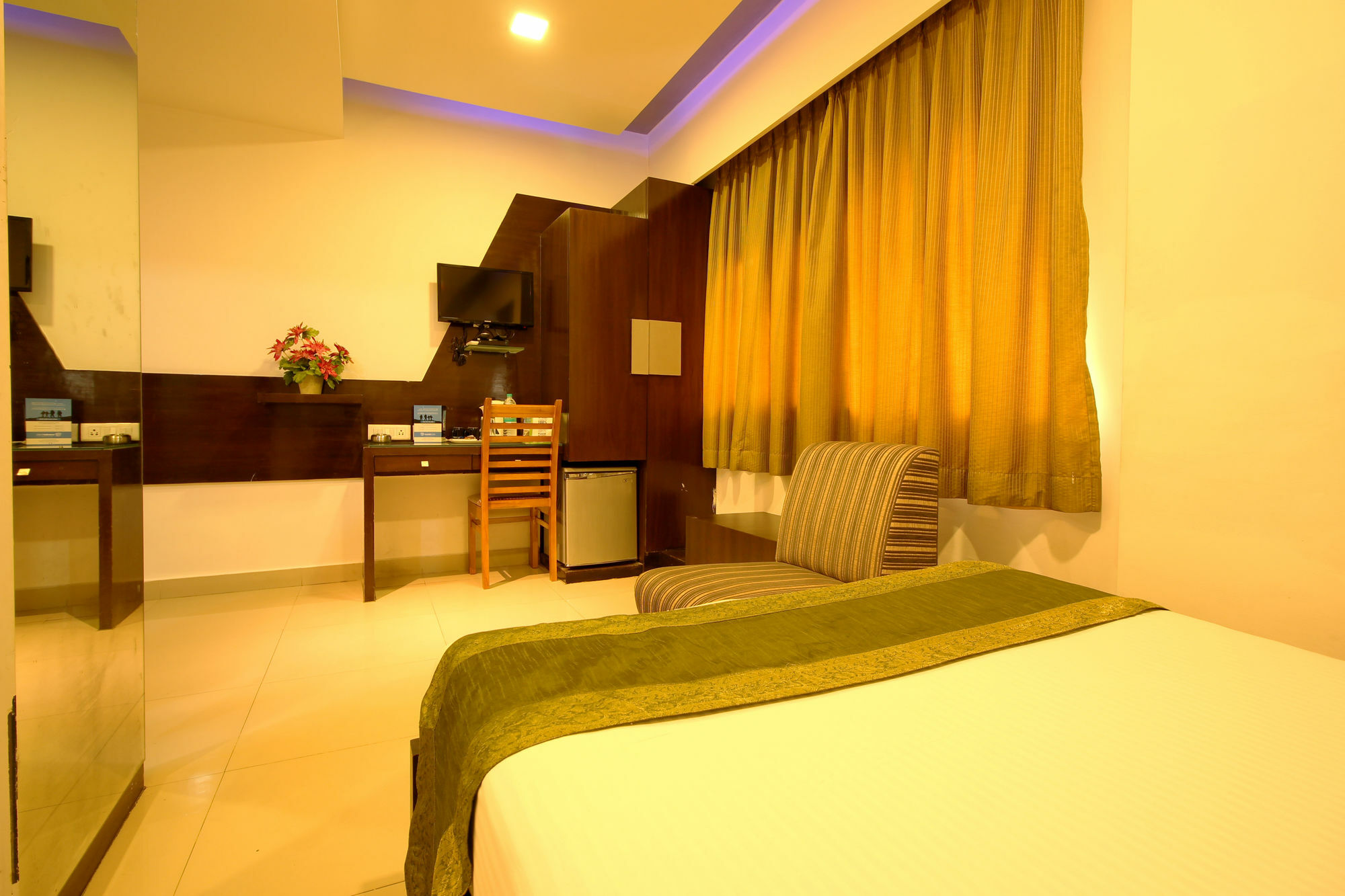 Treebo Trend Edge St Marks Road Bangalore Extérieur photo