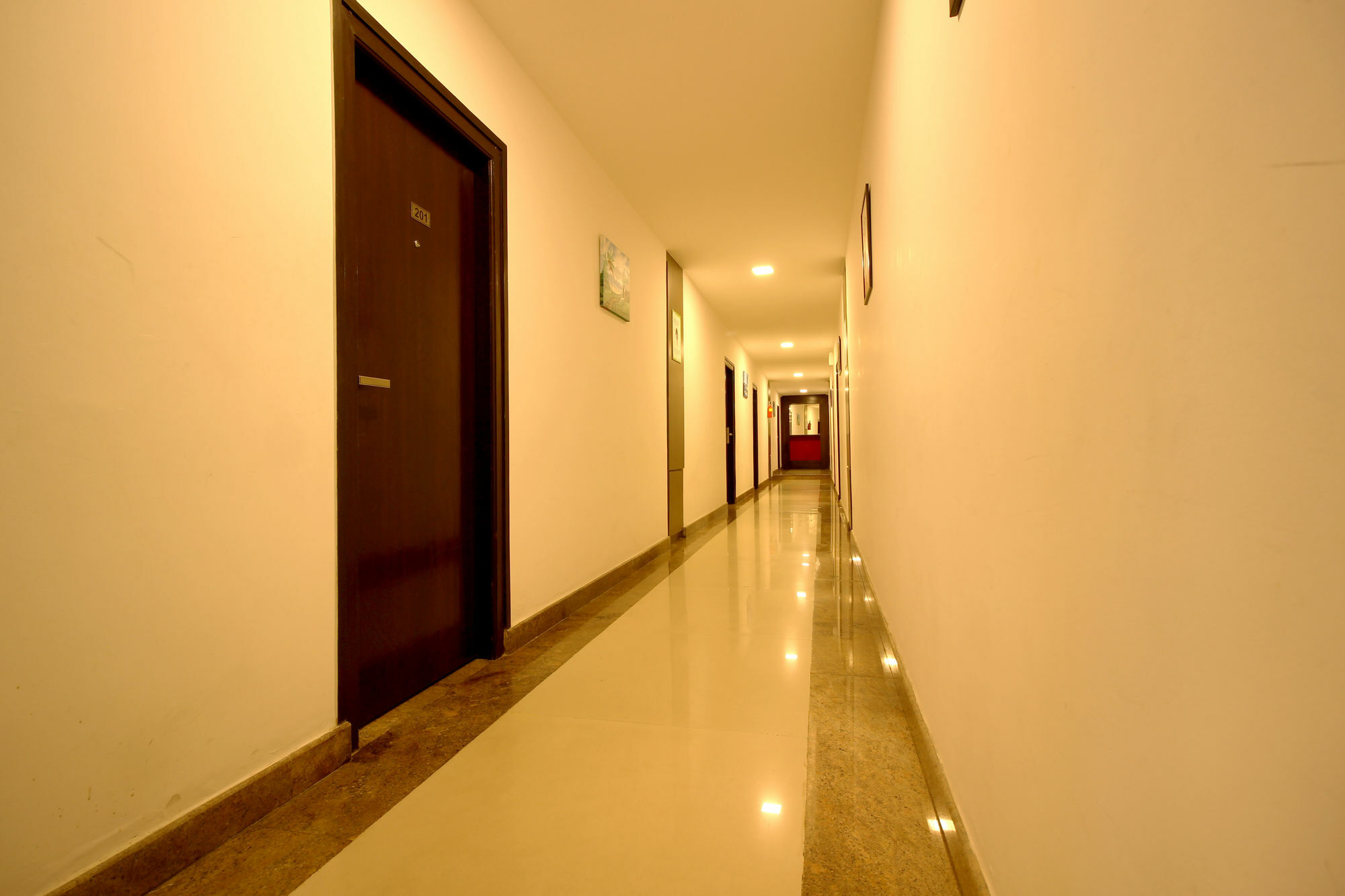 Treebo Trend Edge St Marks Road Bangalore Extérieur photo