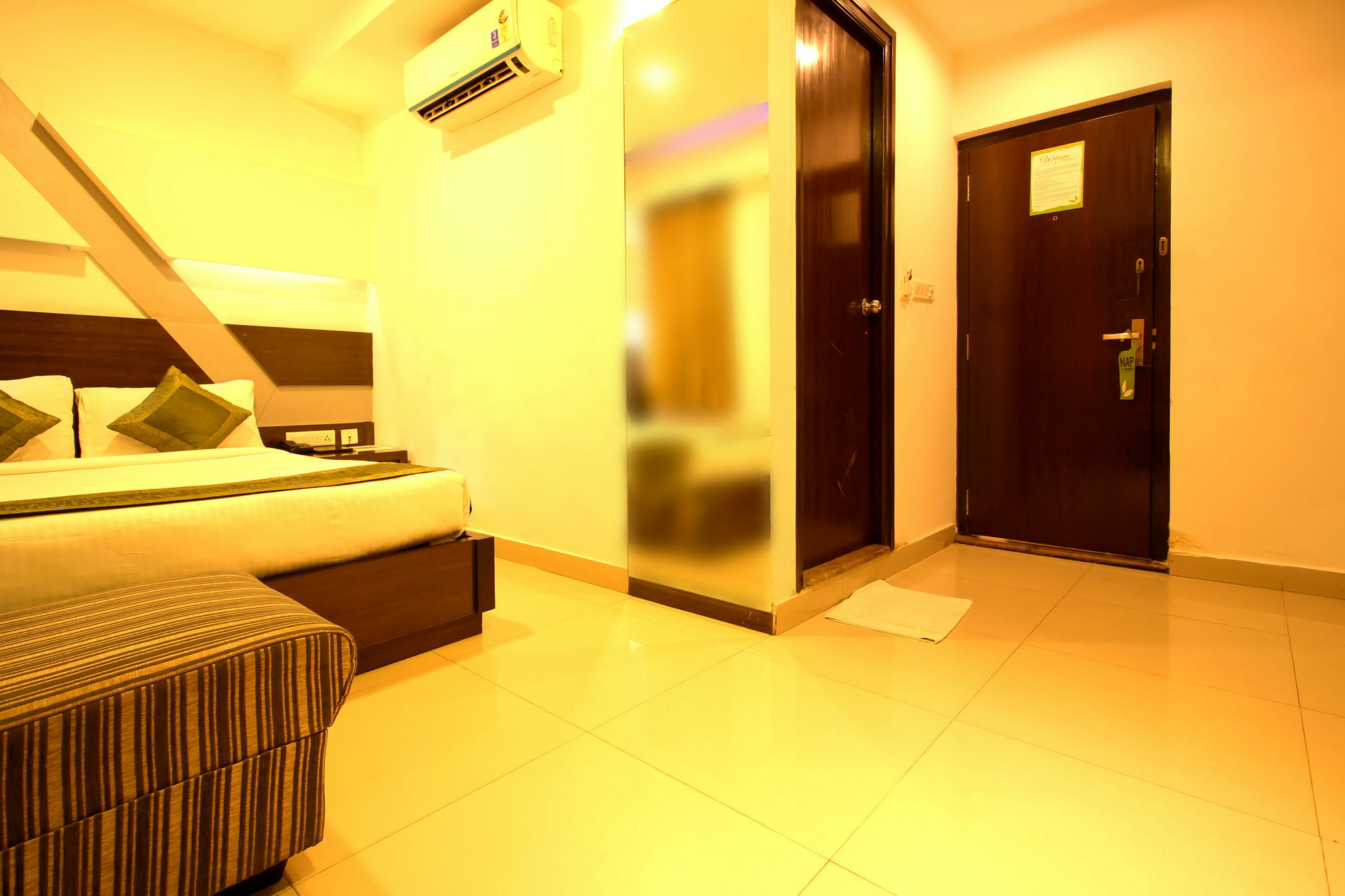 Treebo Trend Edge St Marks Road Bangalore Extérieur photo